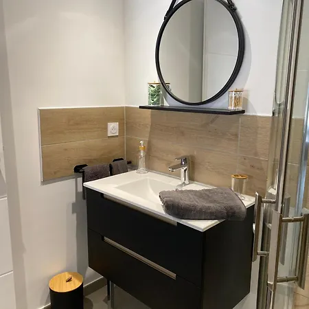 アパートホテル Duplex En Pays Melusin 3*