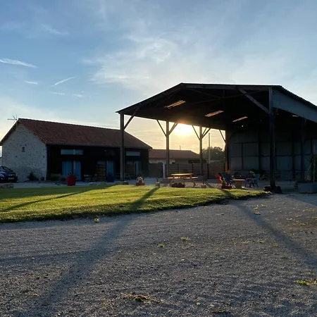 Duplex En Pays Melusin 3* Lusignan